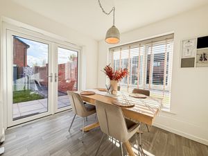 Photo 14- click for photo gallery